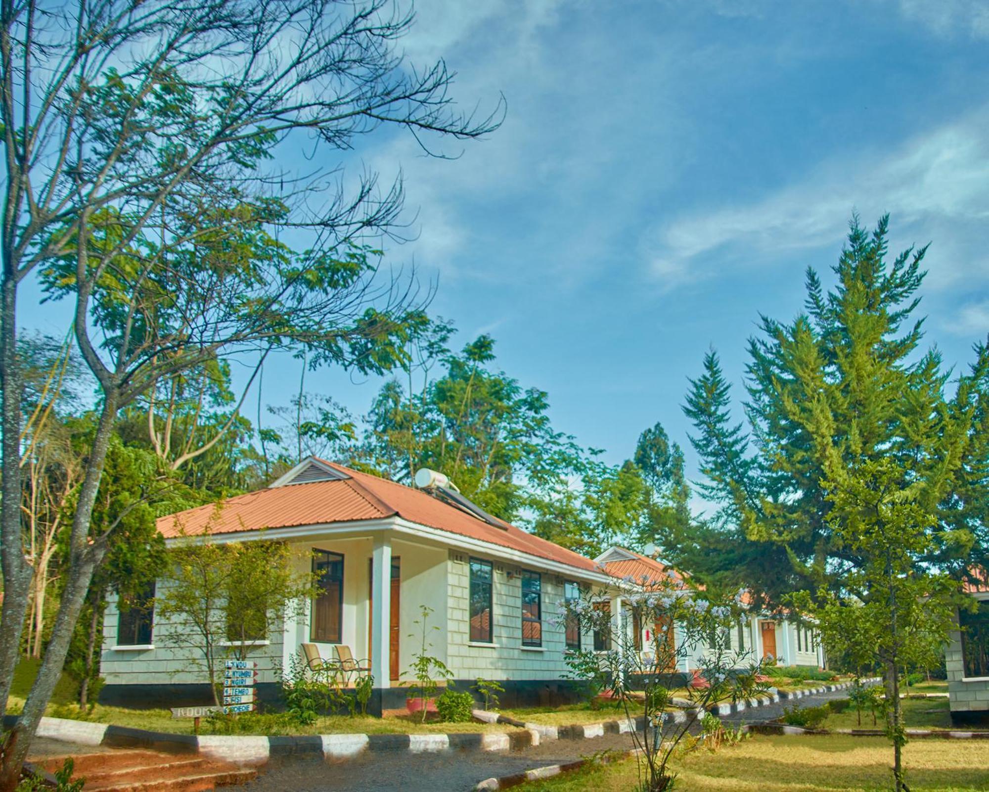 Ngorongoro Corridor Lodge Карату Экстерьер фото