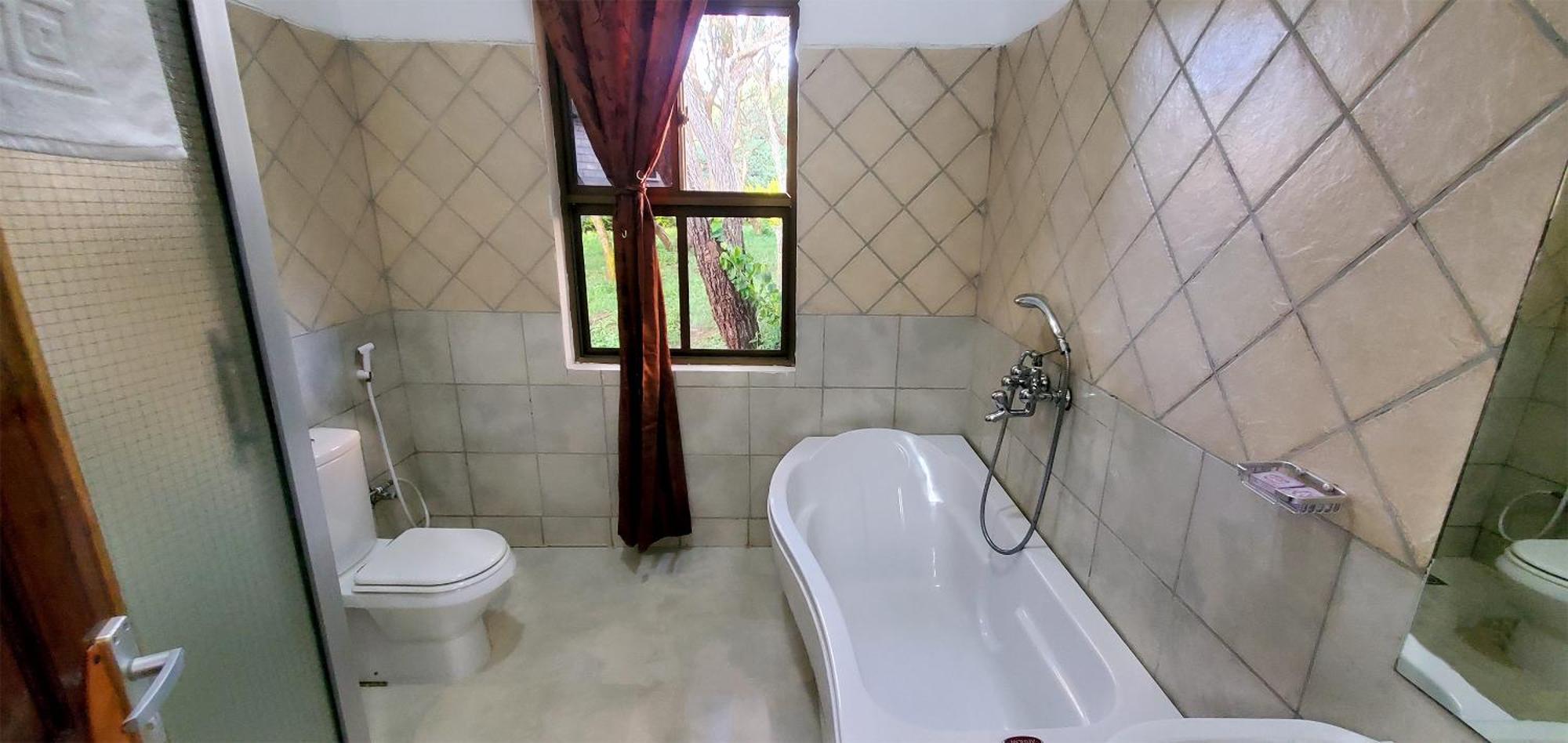 Ngorongoro Corridor Lodge Карату Экстерьер фото